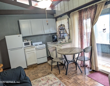 183 Sherman Drive Circle - Photo Thumbnail 4