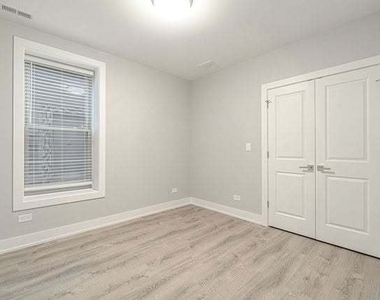 13443 Greenwood Avenue - Photo Thumbnail 19
