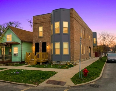 13443 Greenwood Avenue - Photo Thumbnail 1