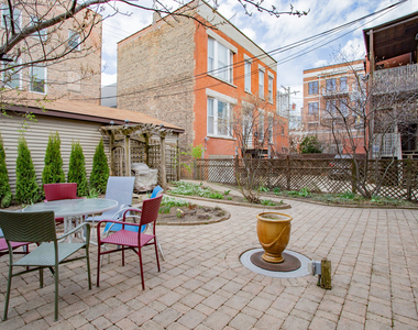 622 W Briar Place - Photo Thumbnail 17