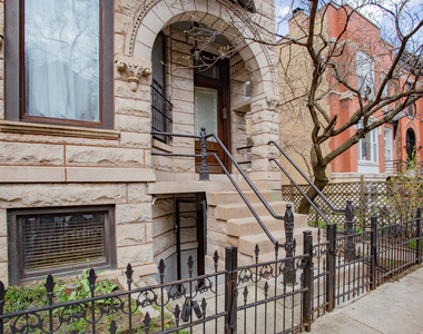 622 W Briar Place - Photo Thumbnail 3