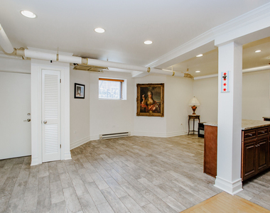 622 W Briar Place - Photo Thumbnail 6