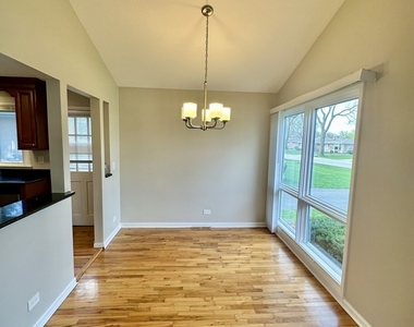 1243 S Mitchell Avenue - Photo Thumbnail 3
