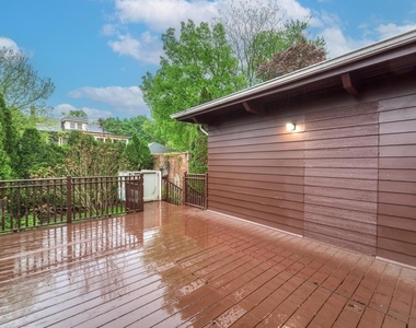 6833 S Cregier Avenue - Photo Thumbnail 37