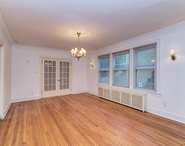 6833 S Cregier Avenue - Photo Thumbnail 17