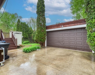 6833 S Cregier Avenue - Photo Thumbnail 35