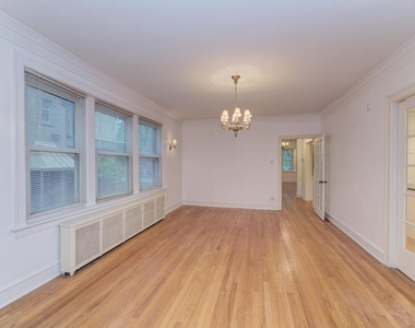6833 S Cregier Avenue - Photo Thumbnail 15