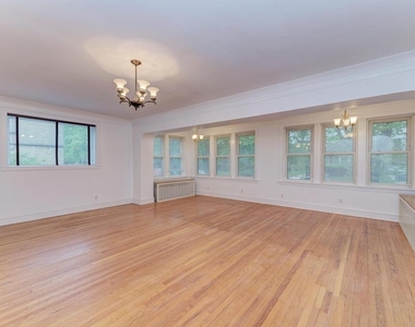 6833 S Cregier Avenue - Photo Thumbnail 6