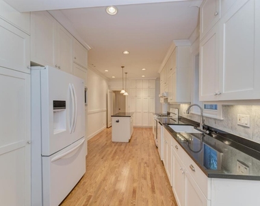 6833 S Cregier Avenue - Photo Thumbnail 13