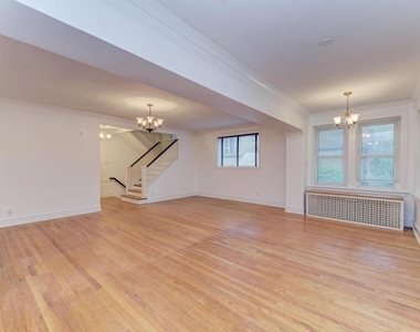 6833 S Cregier Avenue - Photo Thumbnail 7