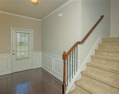 7490 Silk Tree Pointe - Photo Thumbnail 9