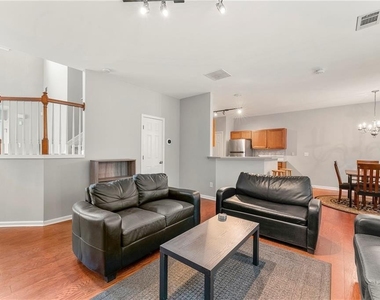 3218 Saville Street - Photo Thumbnail 3
