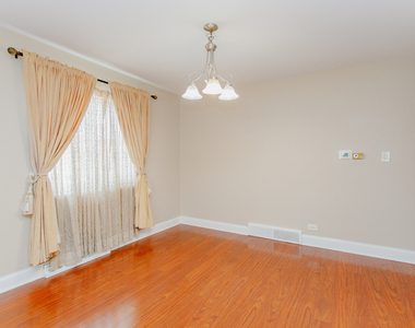 4852 Carol Street - Photo Thumbnail 9