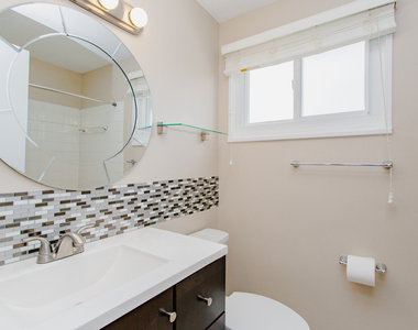 4852 Carol Street - Photo Thumbnail 20