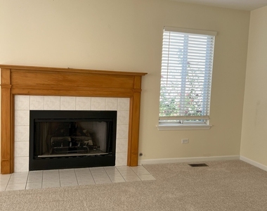 2308 Sedgwick Court - Photo Thumbnail 10