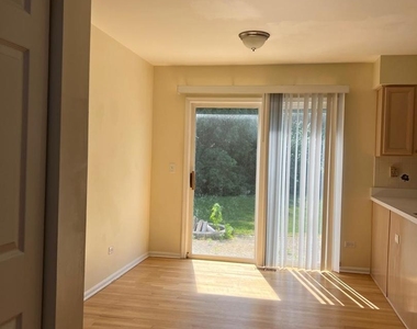 2308 Sedgwick Court - Photo Thumbnail 8