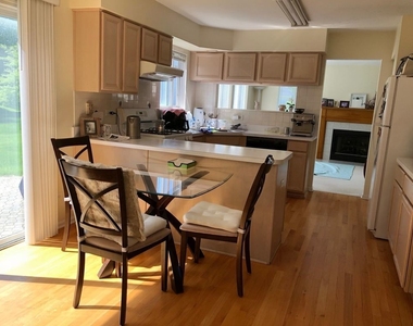 2308 Sedgwick Court - Photo Thumbnail 4