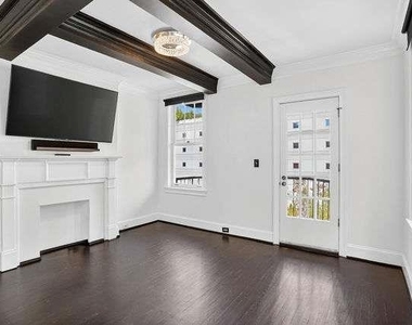 2840 Peachtree Road - Photo Thumbnail 3