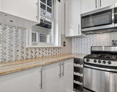 2840 Peachtree Road - Photo Thumbnail 7