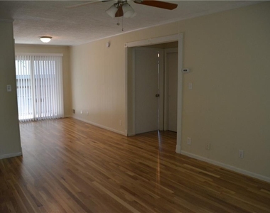 1299 Cumberland Road Ne - Photo Thumbnail 8