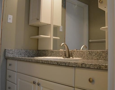 1299 Cumberland Road Ne - Photo Thumbnail 7