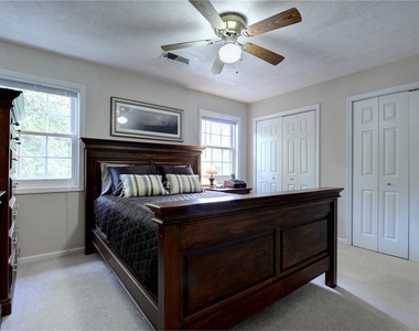 1299 Cumberland Road Ne - Photo Thumbnail 5