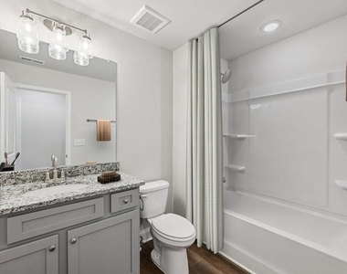 352 Stately Oaks Court - Photo Thumbnail 38