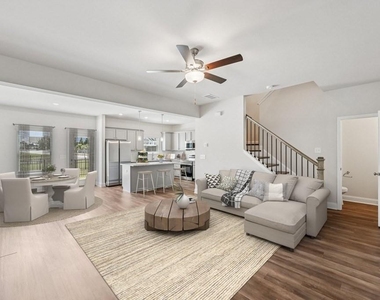 352 Stately Oaks Court - Photo Thumbnail 6