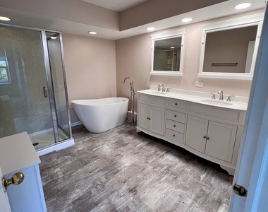 4716 Amber Circle - Photo Thumbnail 8