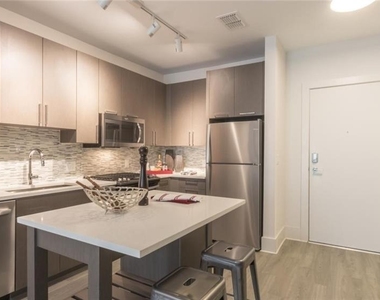 95 8th Street Nw - Photo Thumbnail 1