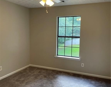 1068 Travelers Trail Nw - Photo Thumbnail 29