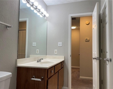 1068 Travelers Trail Nw - Photo Thumbnail 25