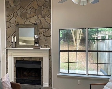 1068 Travelers Trail Nw - Photo Thumbnail 5