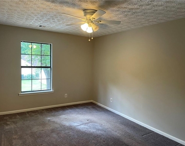 1068 Travelers Trail Nw - Photo Thumbnail 28