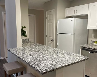 1068 Travelers Trail Nw - Photo Thumbnail 15