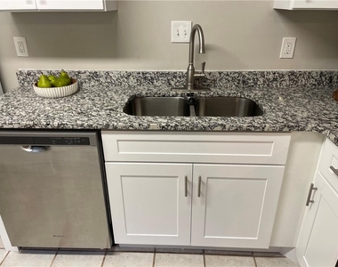 1068 Travelers Trail Nw - Photo Thumbnail 10
