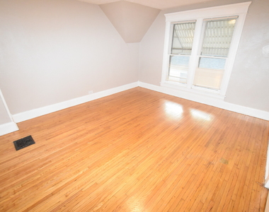 338 Marion Avenue - Photo Thumbnail 8