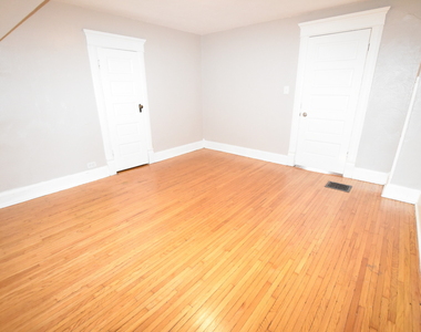 338 Marion Avenue - Photo Thumbnail 10