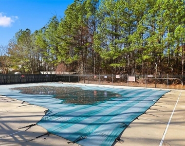 205 Oak Grove - Photo Thumbnail 16
