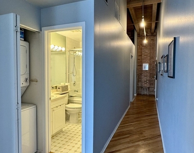 616 W Fulton Street - Photo Thumbnail 12