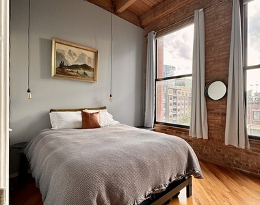616 W Fulton Street - Photo Thumbnail 18