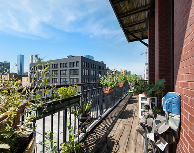 616 W Fulton Street - Photo Thumbnail 22