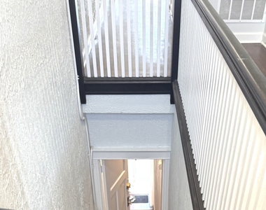 224 E Cass Street - Photo Thumbnail 14