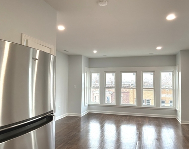 224 E Cass Street - Photo Thumbnail 4