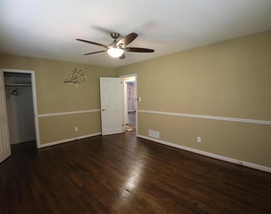 6075 Harleston - Photo Thumbnail 13
