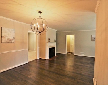 6075 Harleston - Photo Thumbnail 3