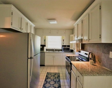 6075 Harleston - Photo Thumbnail 6