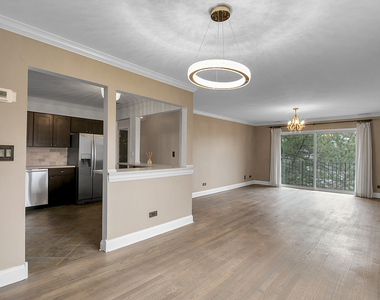 1002 Castilian Court - Photo Thumbnail 3
