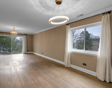 1002 Castilian Court - Photo Thumbnail 4