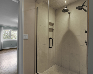 1002 Castilian Court - Photo Thumbnail 12